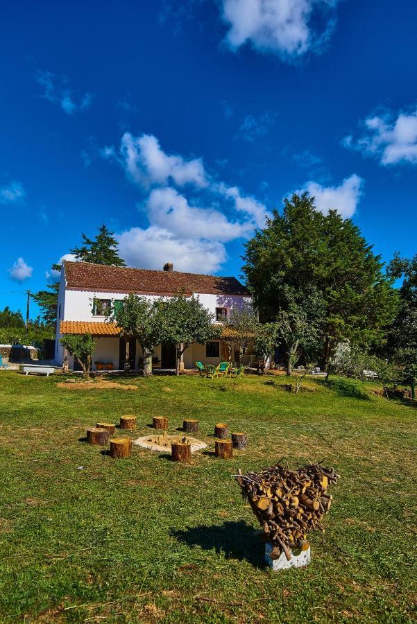 Epicos House, Your Home Away From Home. Nogueira  Exterior foto